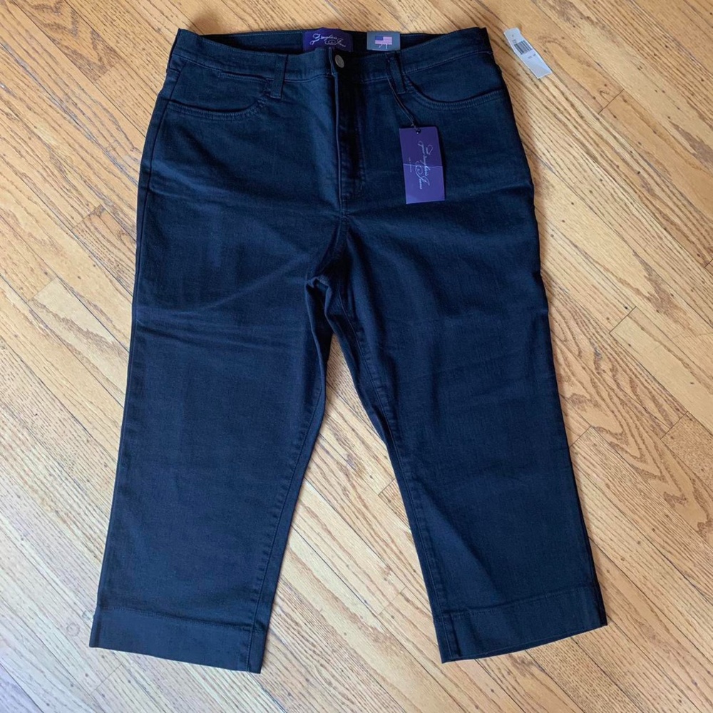 Not Your Daughter's Jeans Black Capri/Cropped
